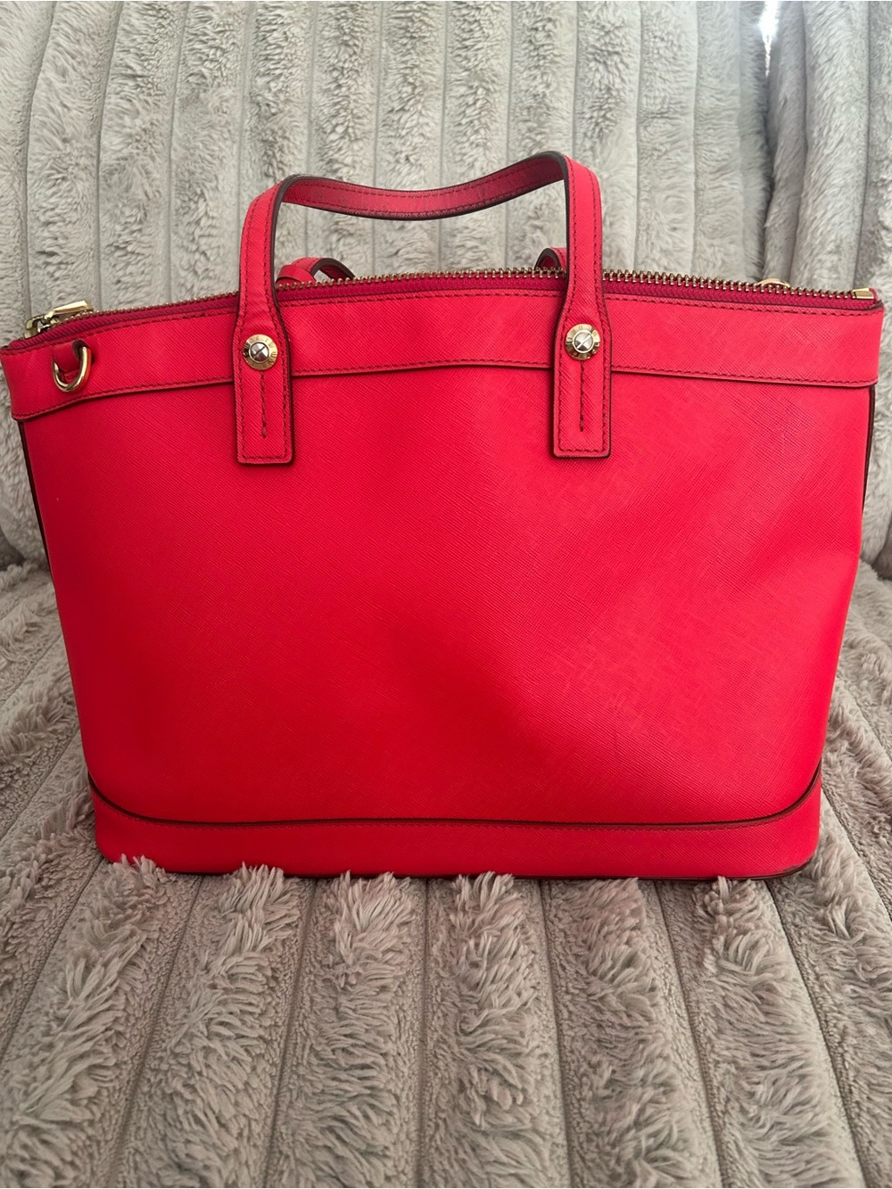 henri bendel pink/reddish Tote with Gold Charm and Strap - Picture 4 of 12